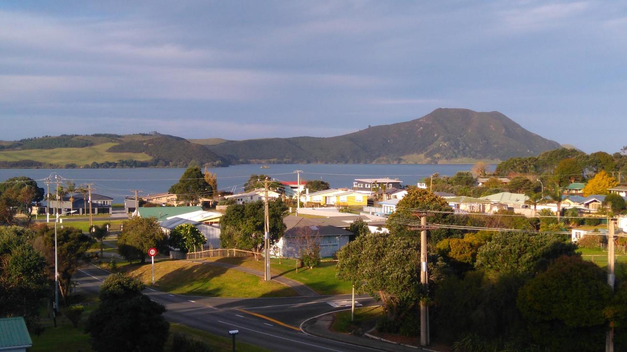 Вилла House With A View Pukenui Экстерьер фото